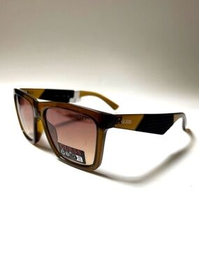 New Guess GO00067 Square Sunglasses Clear Brown Acetate Classic Mens Rubber